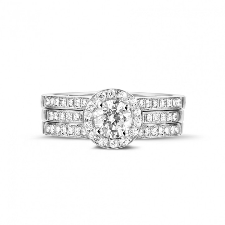 0.50 Karat Diamant Solitärring aus Weißgold mit kleinen Diamanten