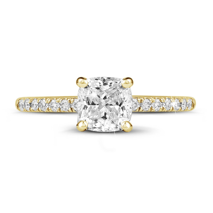 1.20 Karat Solitärring mit Diamant im Kissenschliff aus Gelbgold mit kleinen Diamanten