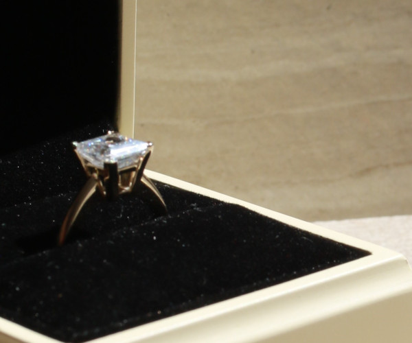 BAUNAT Solitär-Diamant-Verlobungsring