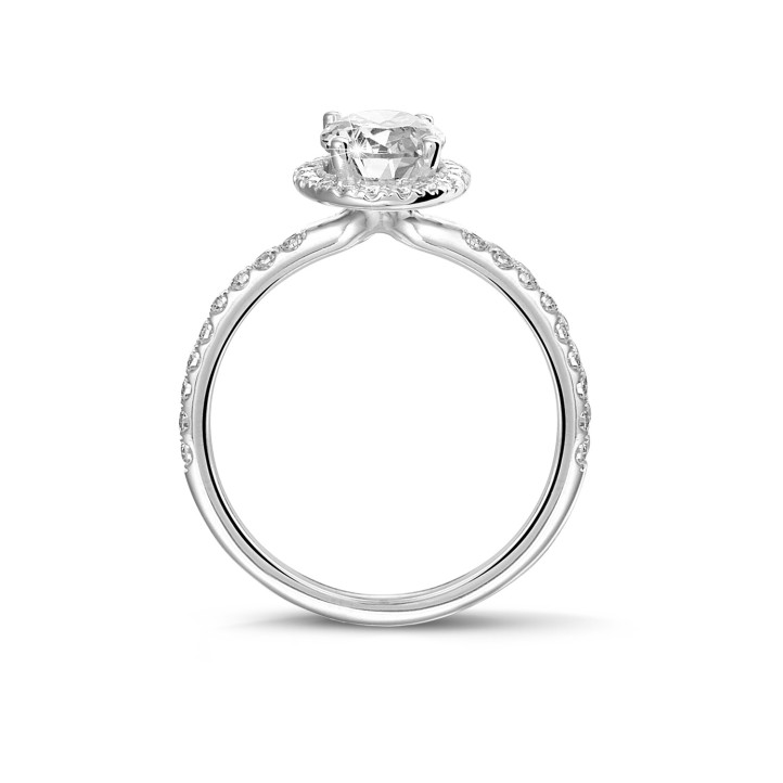 0.70 Karat Halo-Ring aus Weißgold mit ovalem Diamant