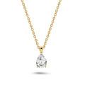 1.00 Karat Solitär Anhänger aus Gelbgold mit Tropfen Diamant
