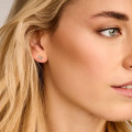 XX-Ohrringe aus Platin mit kleinen runden Diamanten