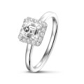 1.20 Karat Halo Solitärring mit Diamant im Asscher-Schliff aus Weißgold mit runden Diamanten
