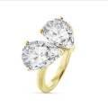 Maßgefertigter Toi & Moi Ring mit Diamanten im Tropfenschliff