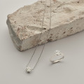 0.70 Karat Solitär Anhänger aus Weißgold mit rundem Diamant