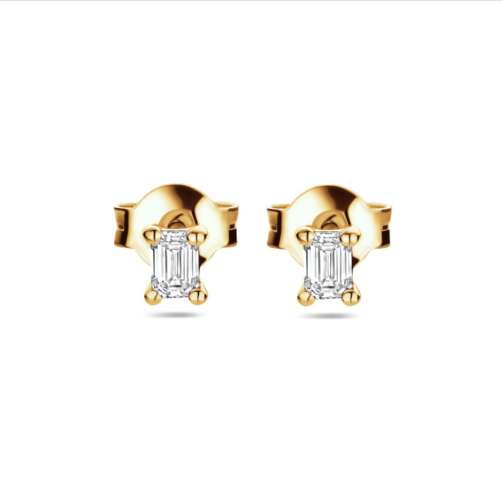 0.30 Kt Solitär-Ohrringe mit Smaragdschliff-Diamanten in Gelbgold