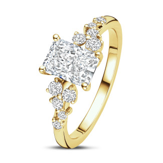 1.50 Kt Solitär-Cluster-Ring aus Gelbgold mit Diamant im Radiantschliff