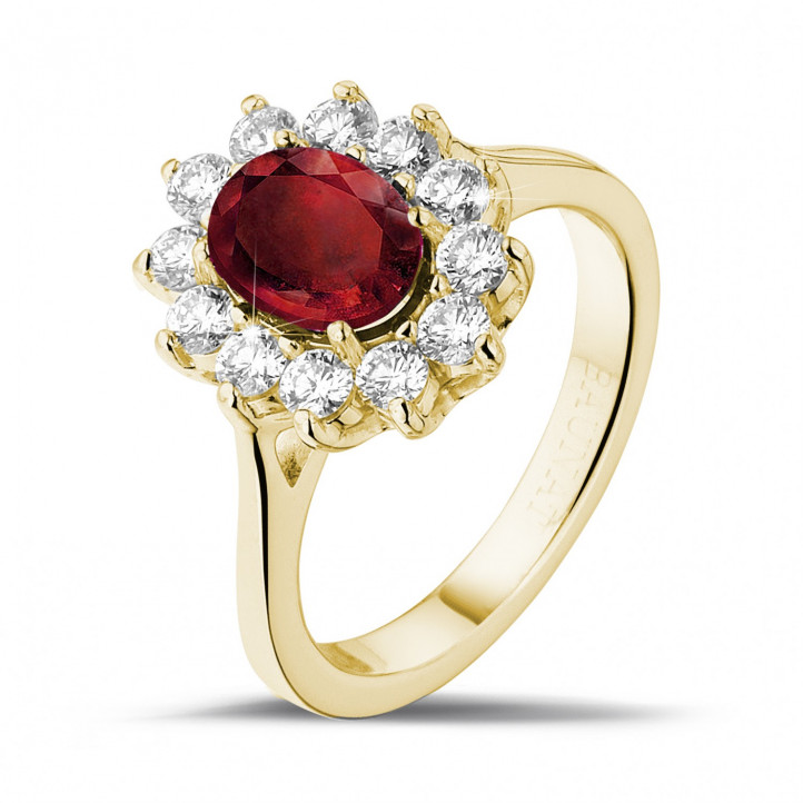 Entourage Ring aus Gelbgold mit ovalem Rubin und runde Diamanten