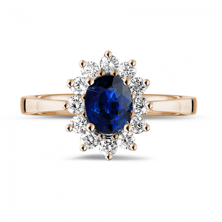 Entourage Ring aus Rotgold mit ovalem Saphir und runde Diamanten