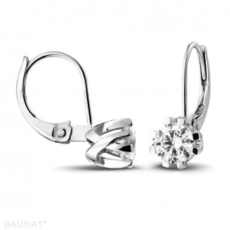 Ohrringe - 1.00 Karat Diamant Design Ohrringe aus Platin mit acht Krappen