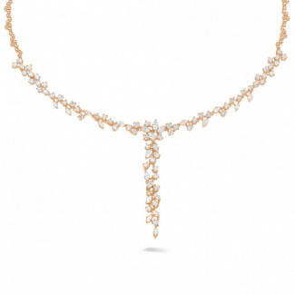 Halsketten - 7.00 Karat Halskette aus Rotgold mit runden und marquiseförmigen Diamanten