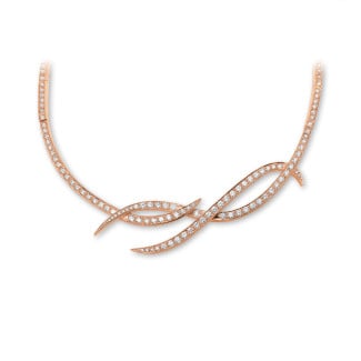 Nathu - 7.90 Karat Diamant Design Halskette aus Rotgold