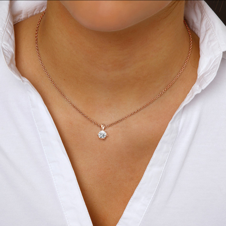 1.00 Karat Solitär Anhänger aus Rotgold mit rundem Diamant