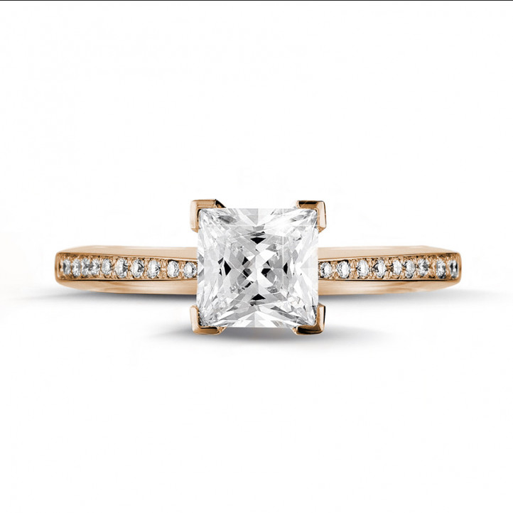 1.50 Karat Solitärring aus Rotgold mit Prinzessdiamanten und kleinen Diamanten