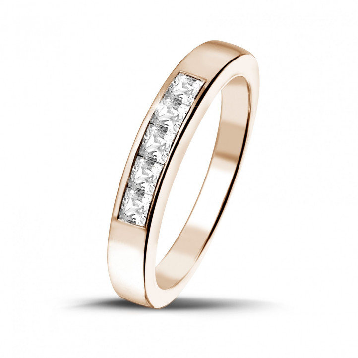 0.50 Karat Memoire Ring mit Prinzessdiamanten aus Rotgold