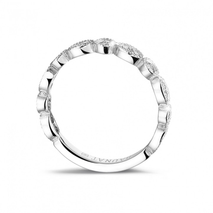 0.30 Karat Diamant Kombination Memoire Ring aus Weißgold im Marquise Design