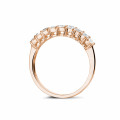 0.54 Karat Diamant Memoire Ring aus Rotgold