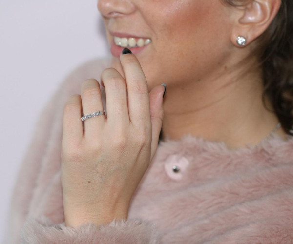 Feine Goldringe - das perfekte Weihnachtsgeschenk für Damen jeden Alters
