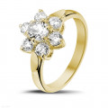 1.15 Karat Diamant Blumenring aus Gelbgold