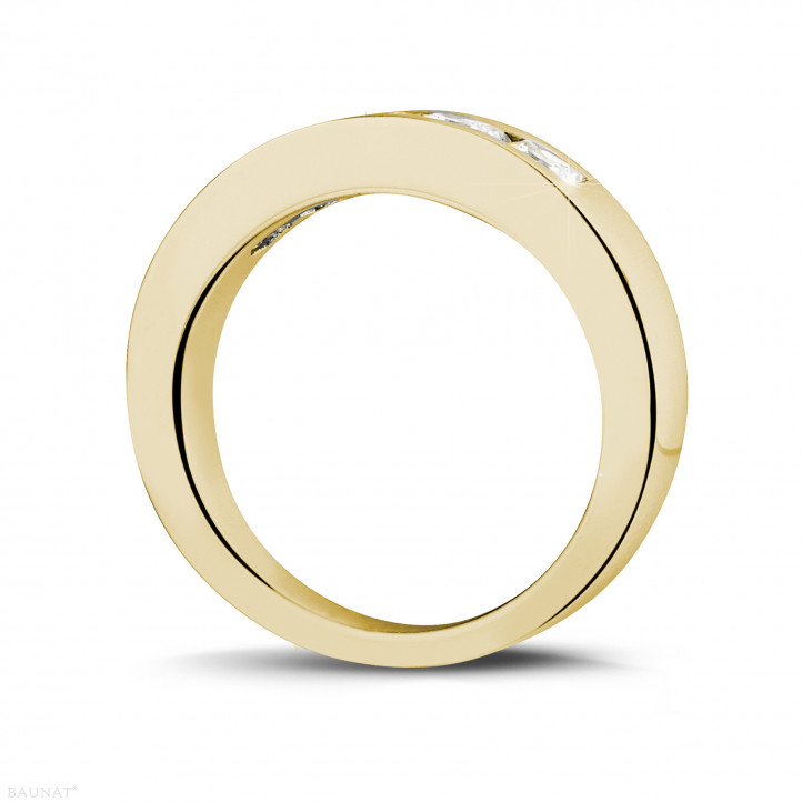 1.35 Karat Memoire Ring mit Prinzessdiamanten aus Gelbgold