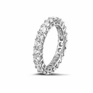 Ring with brilliant - 2.30 carat diamond eternity ring in white gold