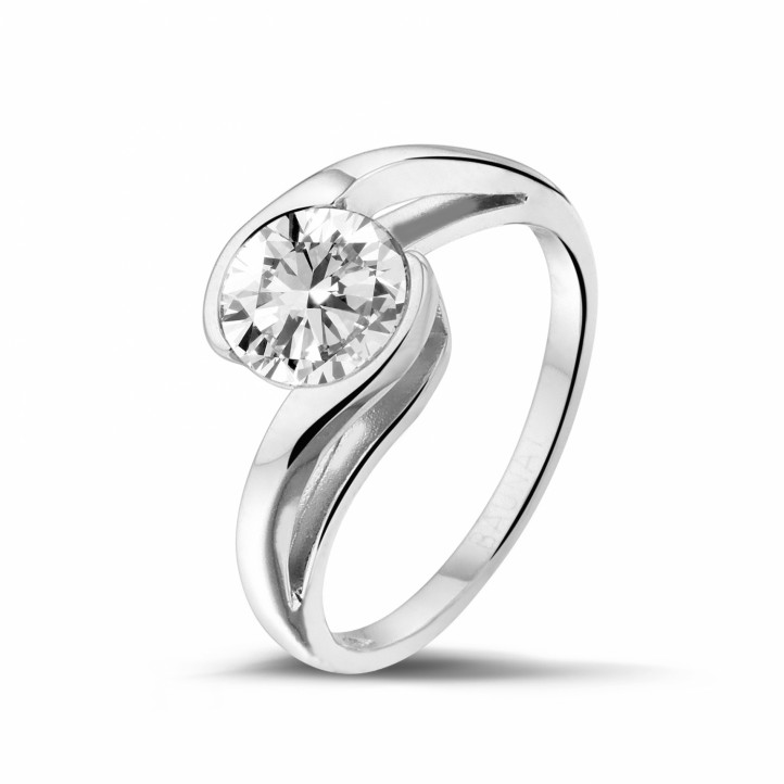 1.25 carat solitaire diamond ring in white gold 