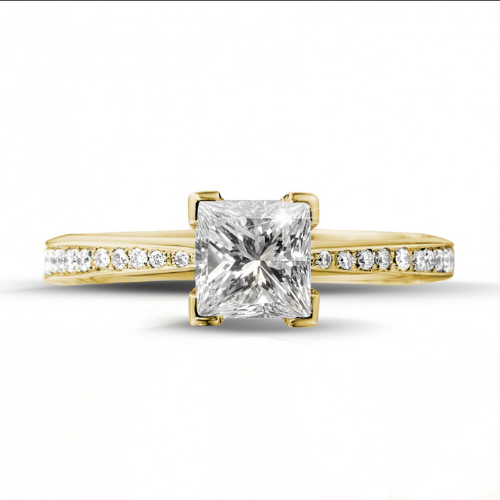 1.00 carat solitaire ring in yellow gold with princess diamond and side diamonds