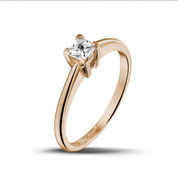 0.30 carat solitaire ring in red gold with princess diamond