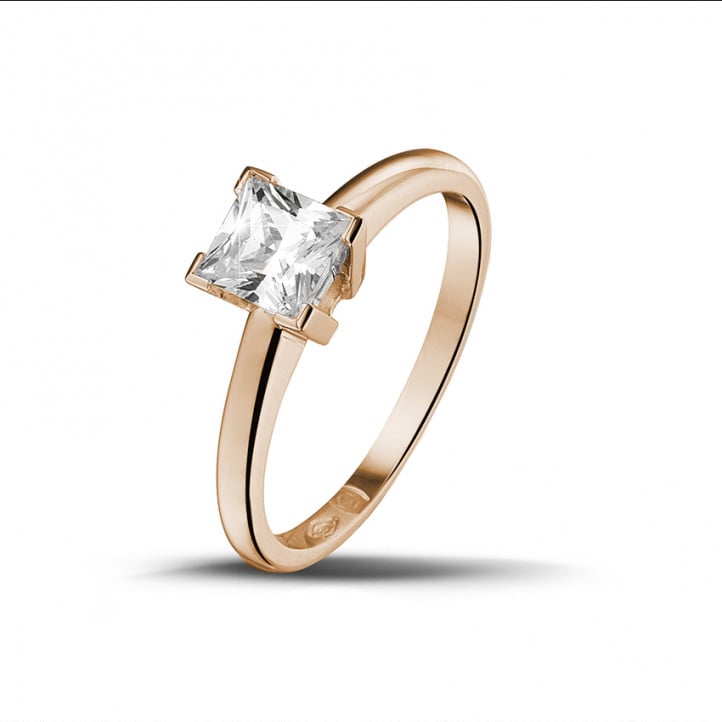 0.70 carat solitaire ring in red gold with princess diamond