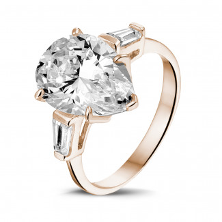 Rings - Ring in red gold with pear shaped diamond and taper cut baguette diamonds
