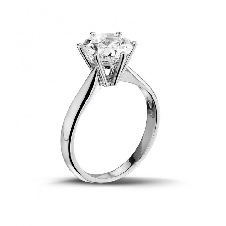 2.00 carat solitaire diamond ring in white gold