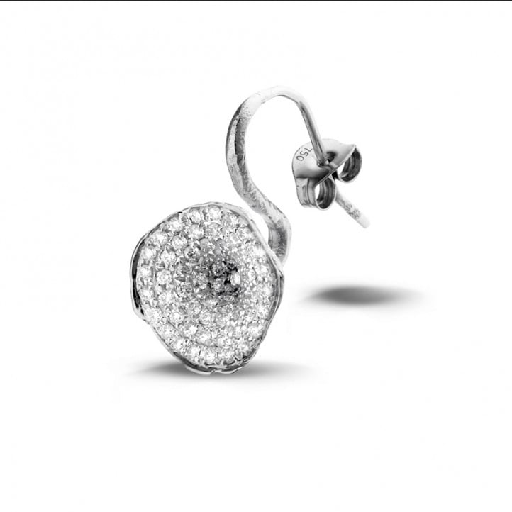 0.76 carat diamond design earrings in white gold