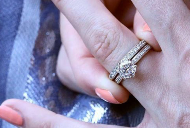 BAUNAT can help you determine the right ring size for your diamond rings.