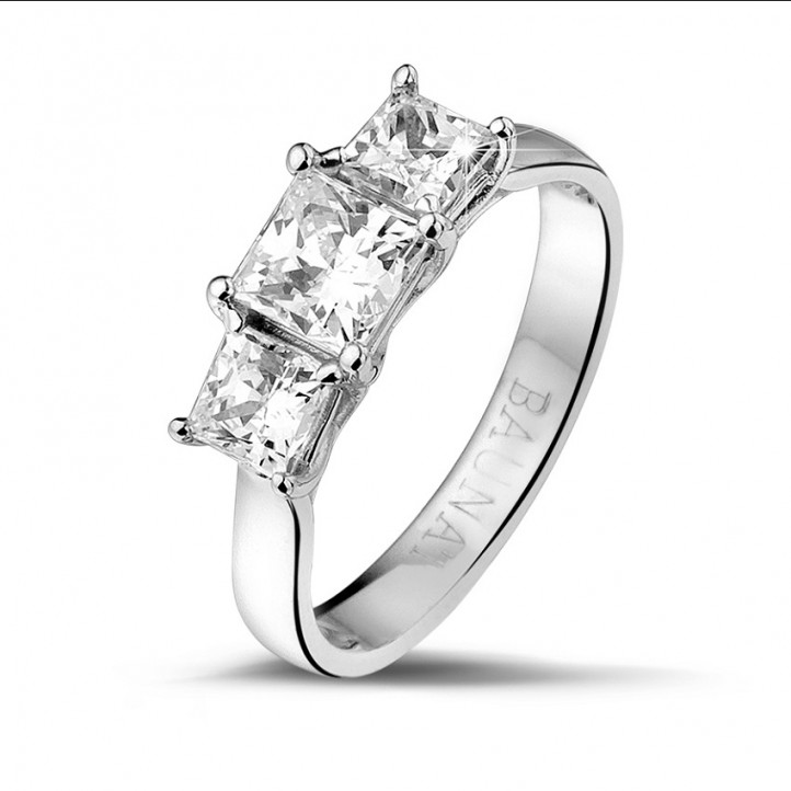 1.50 carat trilogy ring in platinum with princess diamonds
