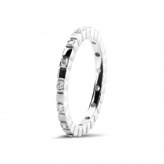 Gold diamond ring - 0.07 carat diamond stackable chequered ring in white gold