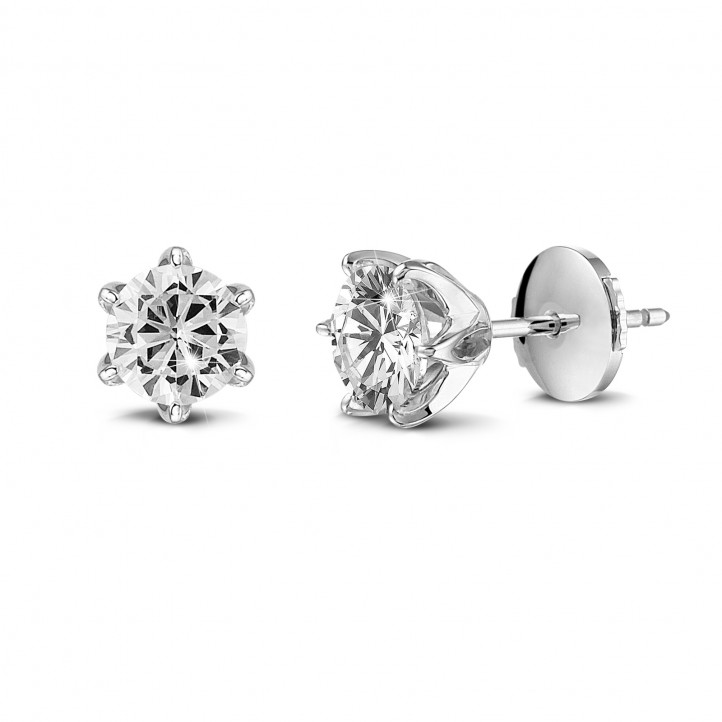 solitaire earrings in white gold with round diamonds of 1.00 Ct each