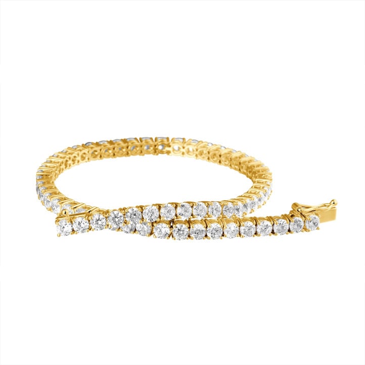 7.80 carat diamond tennis bracelet in yellow gold