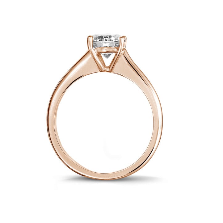 1.00 carat solitaire ring in red gold with round diamond and four prongs