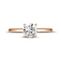 1.00 carat solitaire ring in red gold with round diamond and four prongs