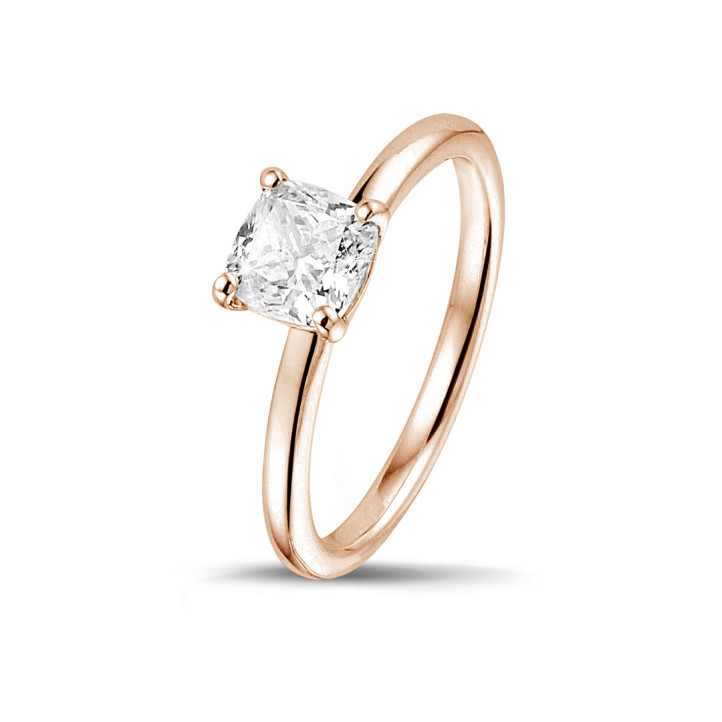 1.00 carat solitaire ring with a cushion diamond in red gold