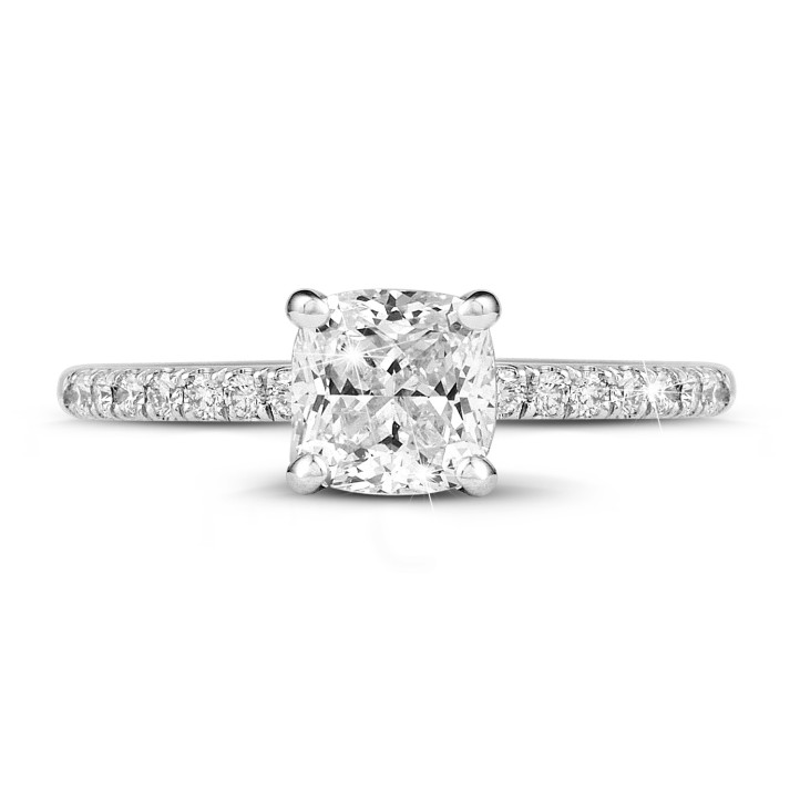1.00 carat solitaire ring with a cushion diamond in white gold with side diamonds