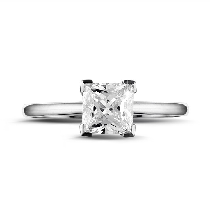 1.20 carat solitaire ring in white gold with princess diamond
