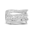1.60 carat ring in white gold with round diamonds