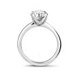 1.00 carat solitaire ring in white gold with round diamond