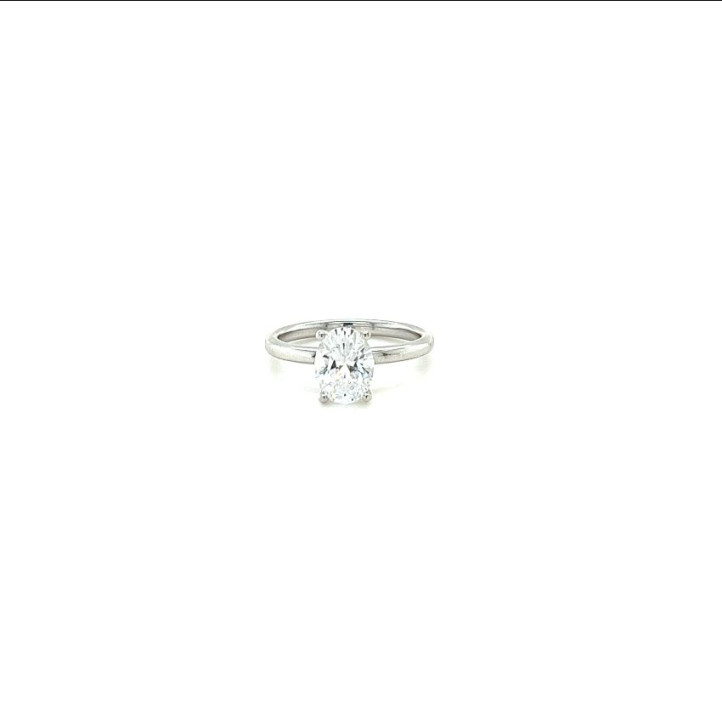 Cho Tam oval solitaire ring 1ct 