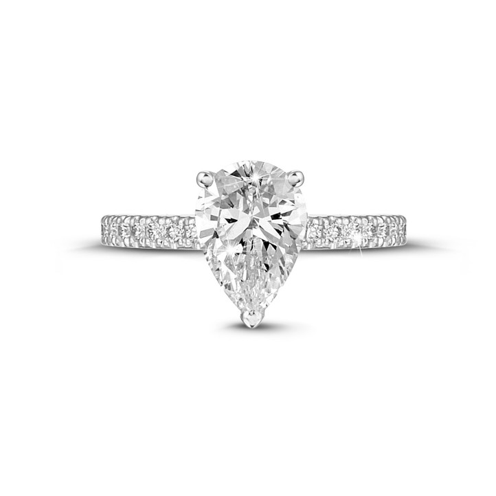 1.20Ct solitaire ring in white gold with pear diamond