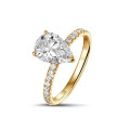 1.00Ct solitaire ring in yellow gold with pear diamond