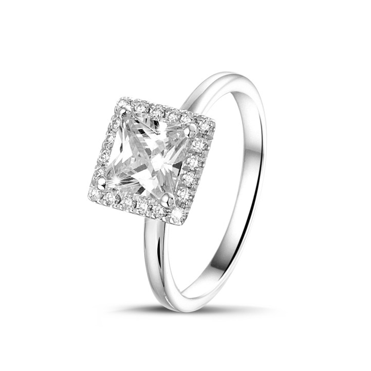 1.00 carat solitaire halo ring with a princess diamond in white gold with round diamonds