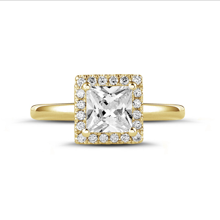 1.00 carat solitaire halo ring with a princess diamond in yellow gold with round diamonds