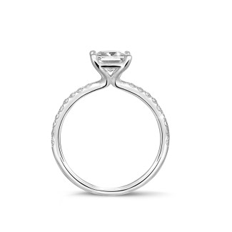 Engagement - 1.50 carat solitaire ring with a princess diamond in white gold with side diamonds
